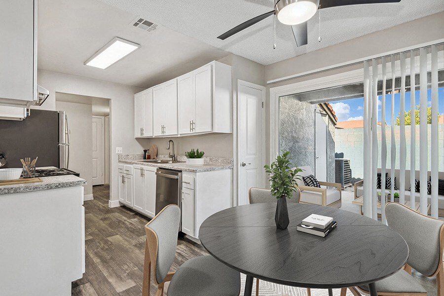 The Peaks On 4th Apartments photo 2